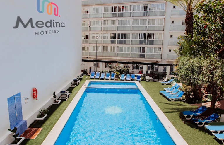 Swimming pools - 2