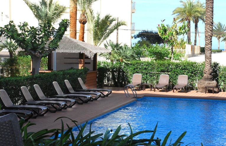 Swimming pools - 1