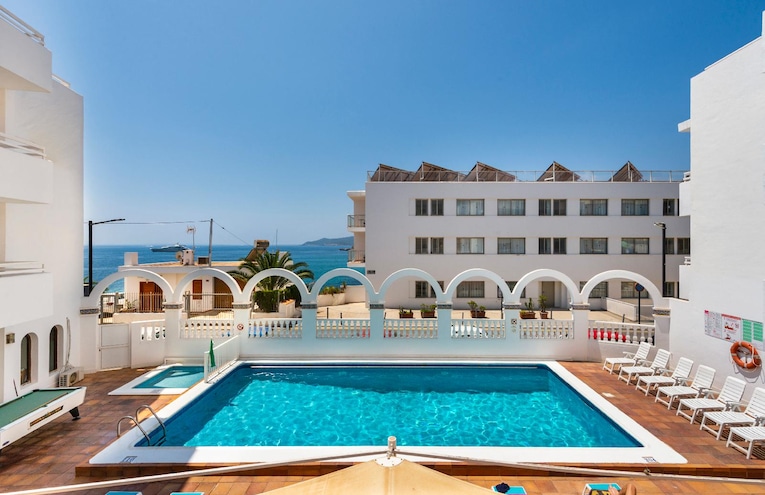Swimming pools - 2