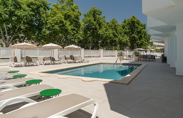 Swimming pools - 6