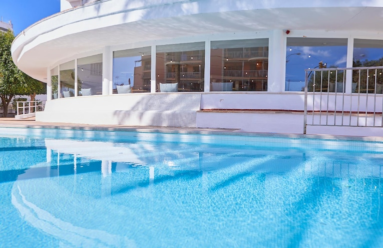 Swimming pools - 2