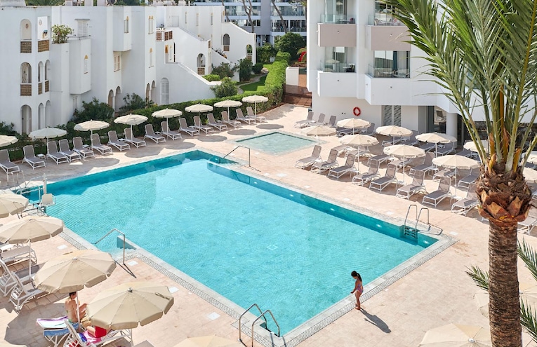 Swimming pools - 4