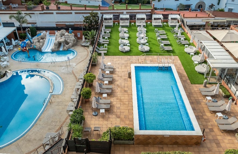 Swimming pools - 5