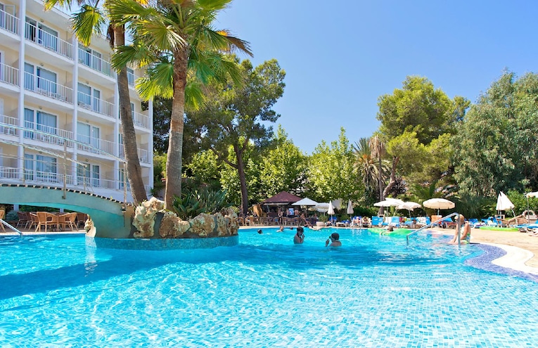 Swimming pools - 1