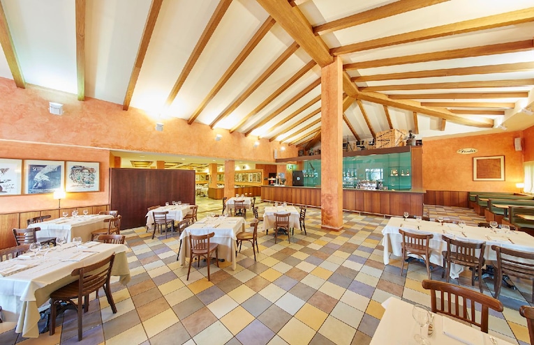 Restaurants - 4
