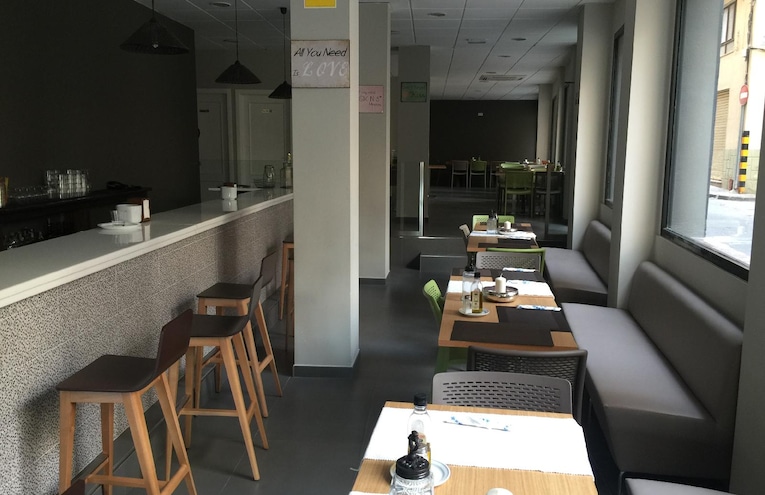 Restaurants - 4