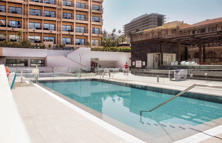 Swimming pools - 2
