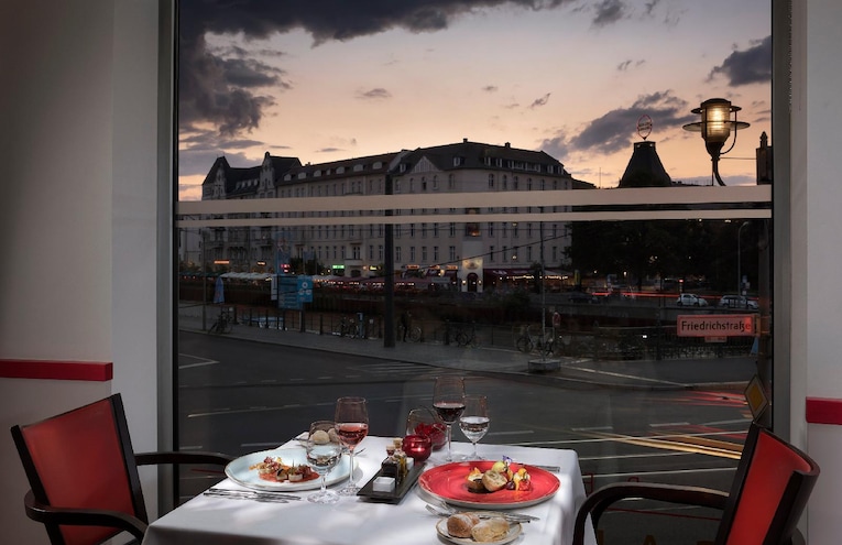 Restaurants - 4