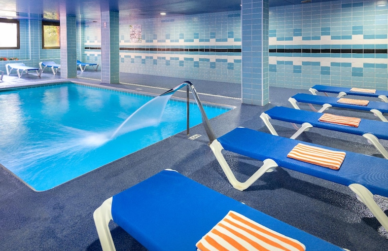Swimming pools - 7