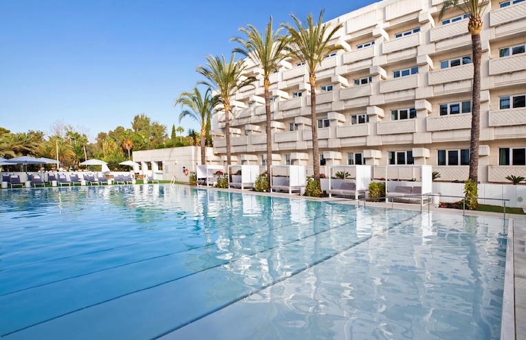 Swimming pools - 1