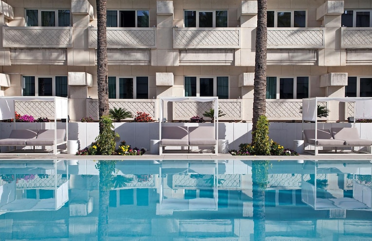 Swimming pools - 5