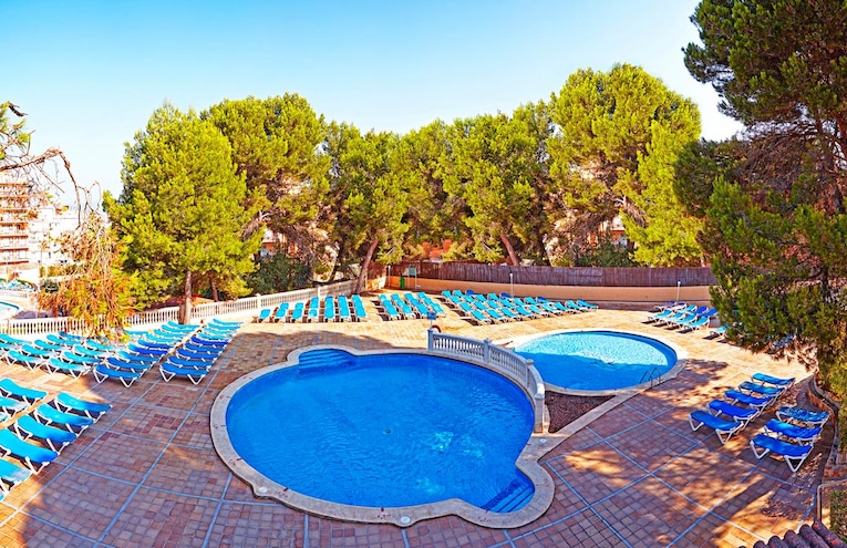 Swimming pools - 10