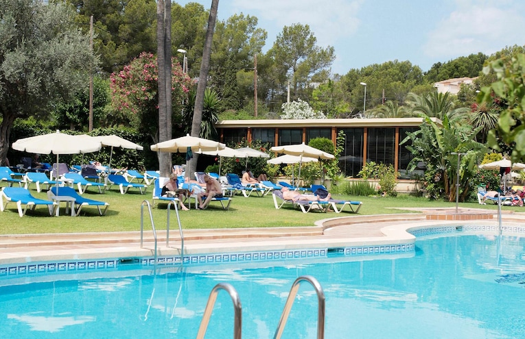 Swimming pools - 2