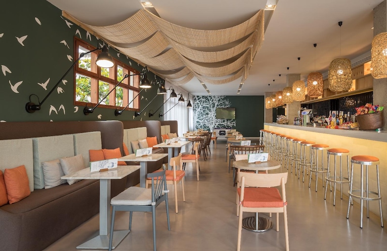 Restaurants - 6