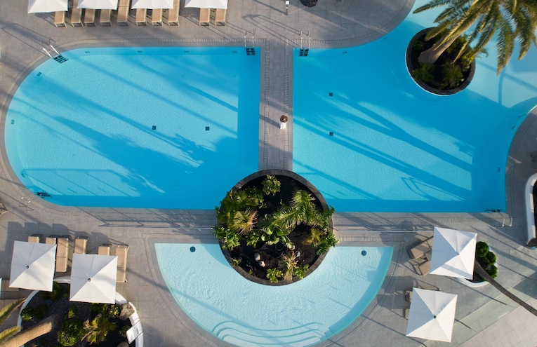 Swimming pools - 4