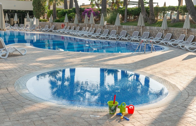 Swimming pools - 4