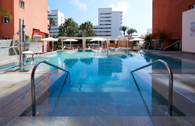 Swimming pools - 4