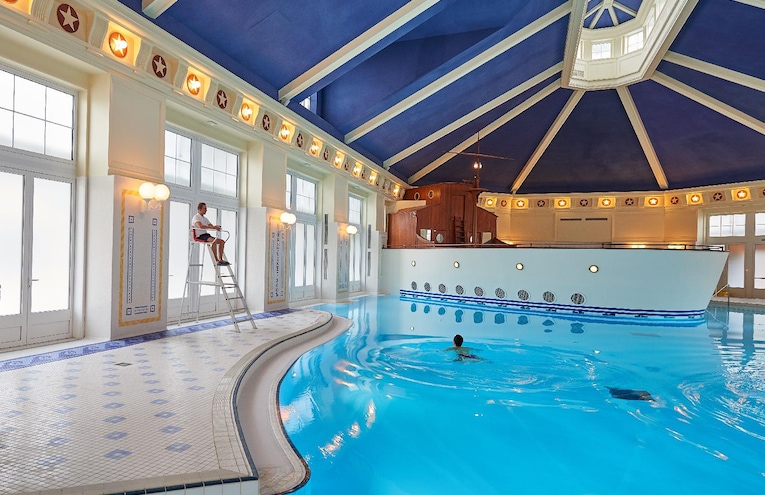 Swimming pools - 3