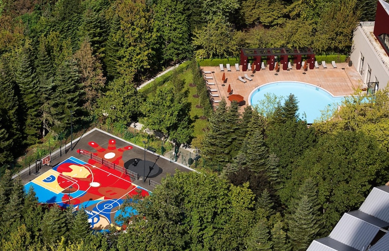 Swimming pools - 1