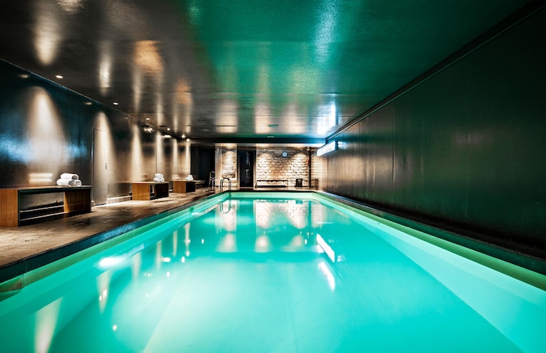Swimming pools - 1