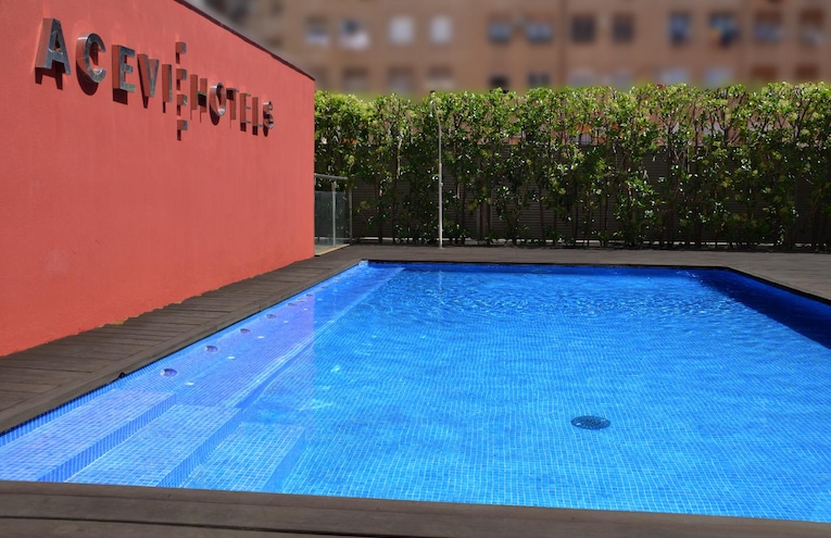 Swimming pools - 1