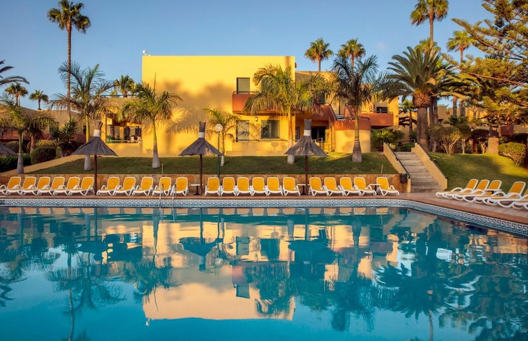 Swimming pools - 1