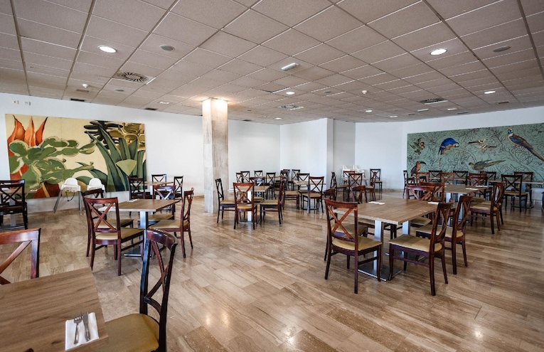 Restaurants - 10