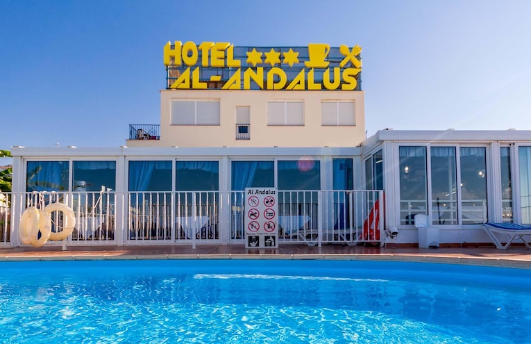 Swimming pools - 1