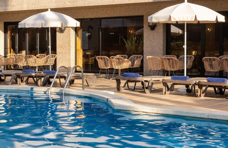 Swimming pools - 1