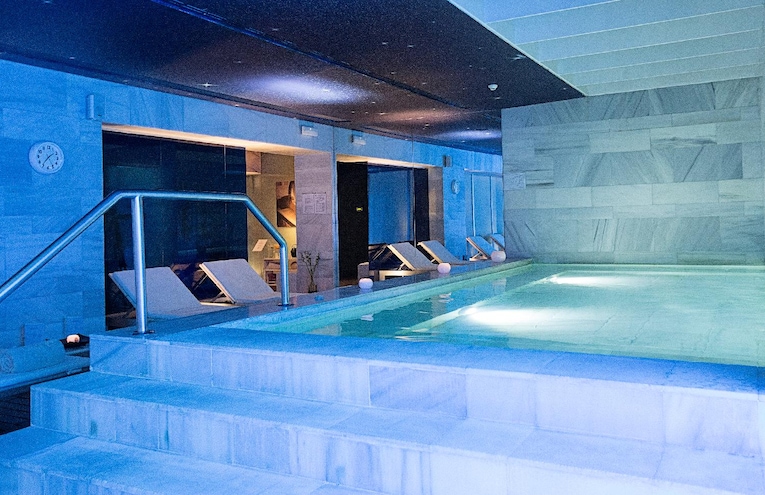 Swimming pools - 1