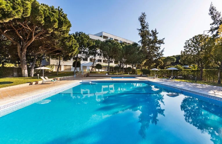 Swimming pools - 7