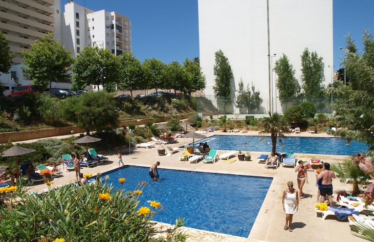 Swimming pools - 3