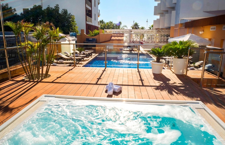 Swimming pools - 1
