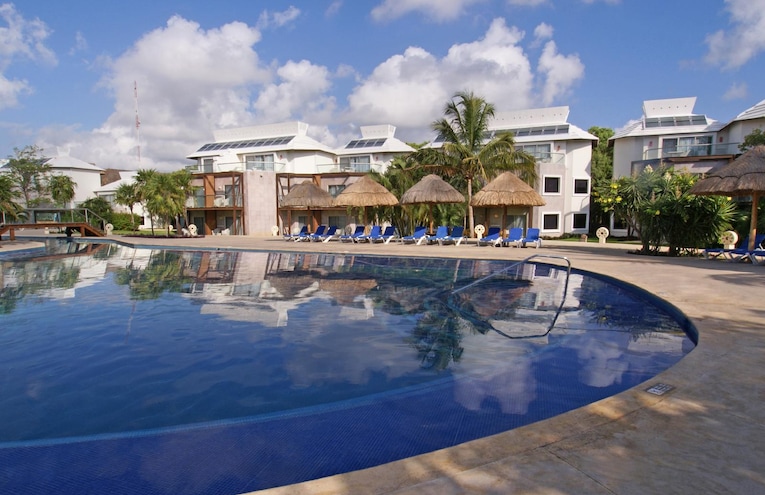 Swimming pools - 1