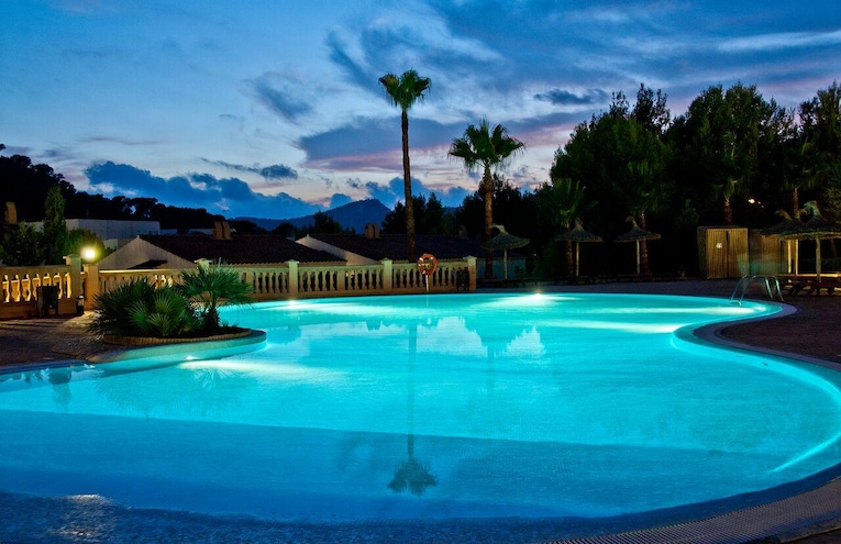 Swimming pools - 2