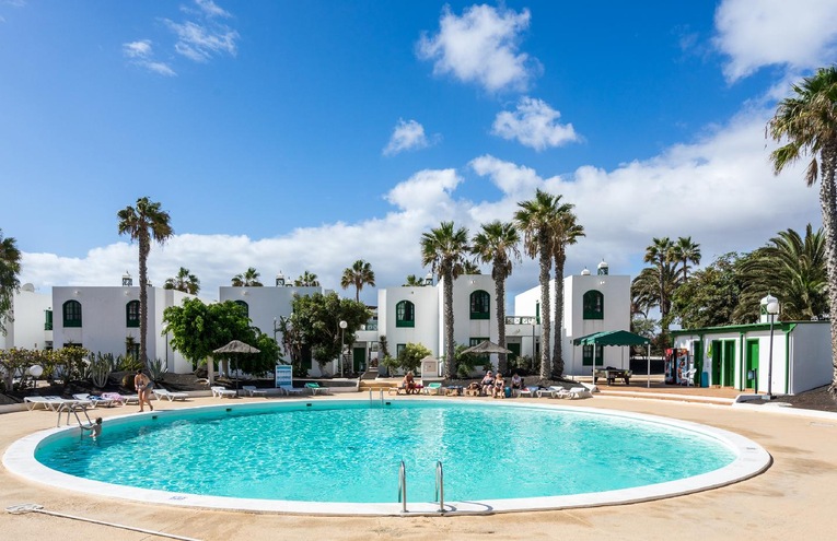 Swimming pools - 1
