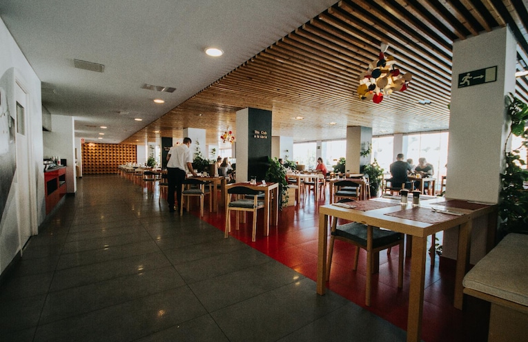 Restaurants - 11