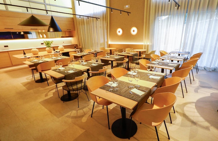 Restaurants - 9
