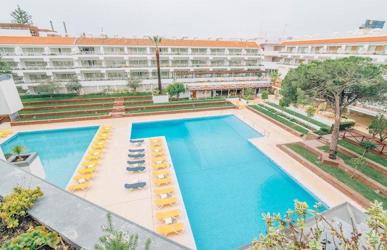 Swimming pools - 3