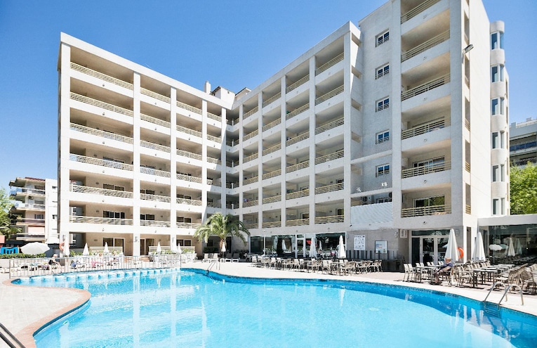 Swimming pools - 1