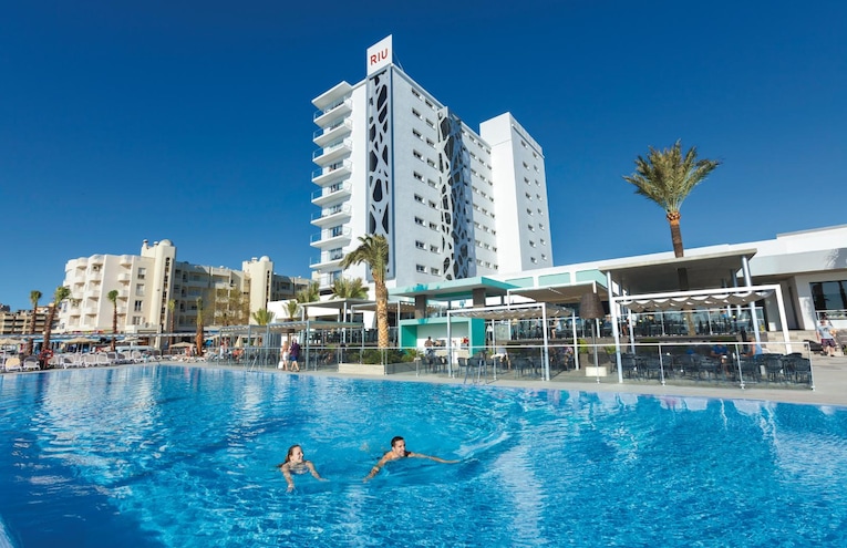Swimming pools - 3