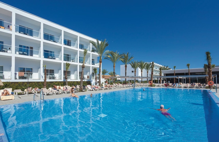 Swimming pools - 1