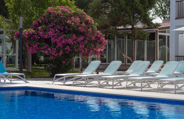 Swimming pools - 6