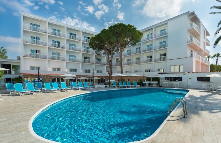 Swimming pools - 1