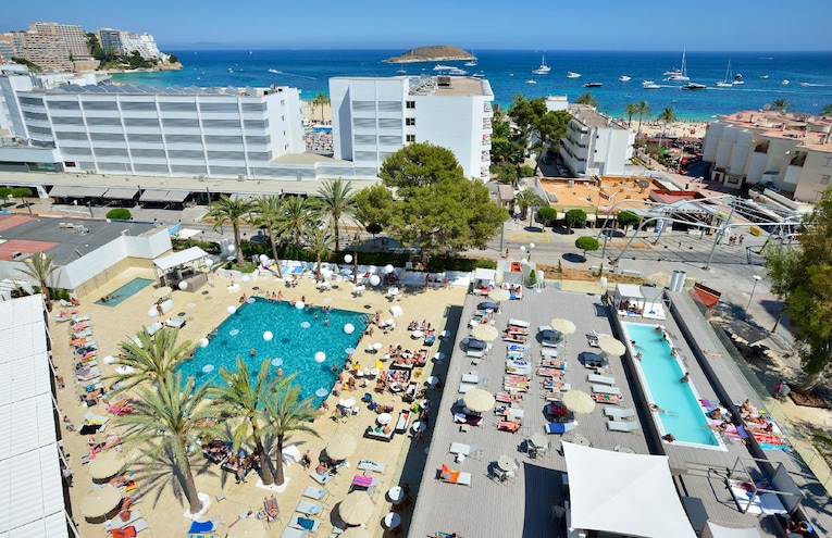 Swimming pools - 4