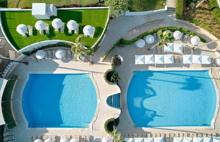 Swimming pools - 4