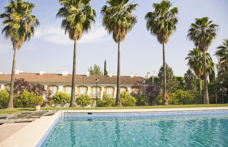 Swimming pools - 2