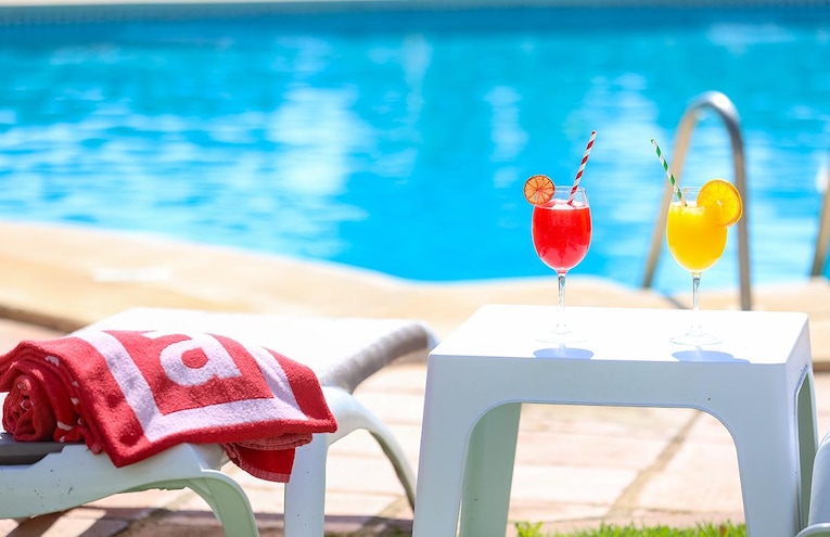 Swimming pools - 10