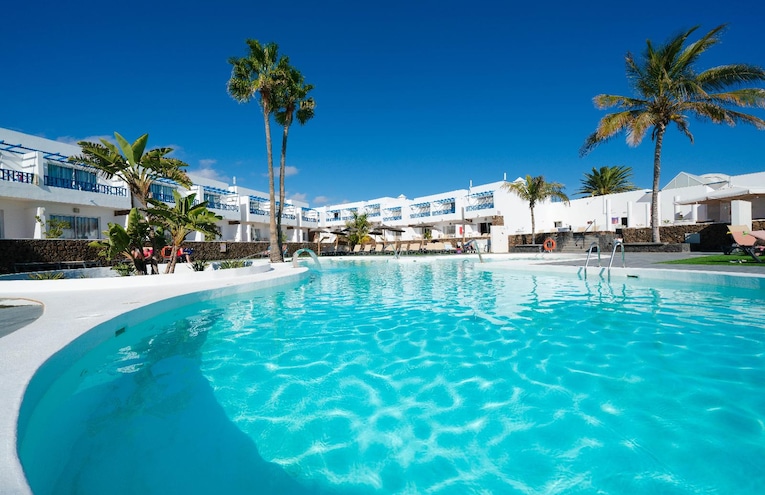 Swimming pools - 1
