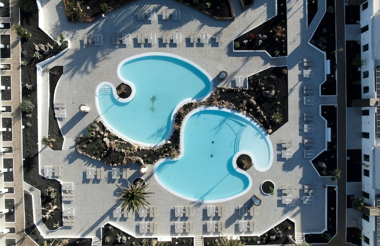 Swimming pools - 4